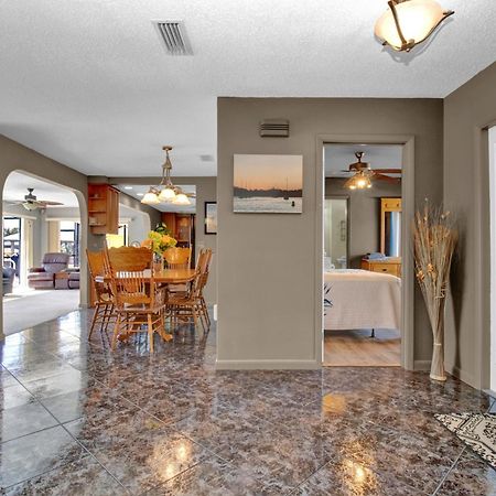 Pet Friendly Canal Front 3-Bedroom Grand Villa With Pool, Linai And Dock Port Charlotte Exterior foto